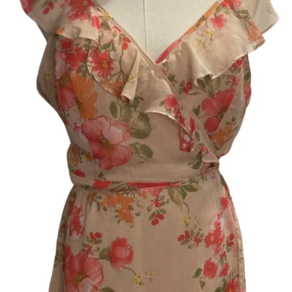 Lulu’s Start of Something New Beige Floral‎ Print Wrap Maxi Dress Sz Lg - Picture 3 of 16